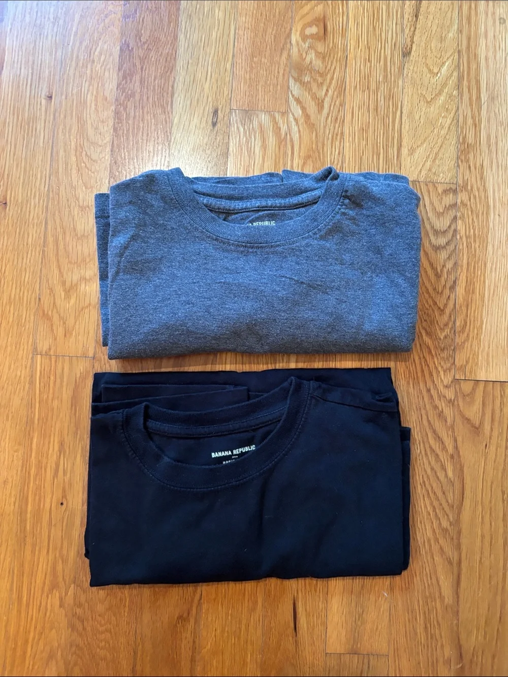 Banana Republic Men's Short Sleeve Crew Tees - Gray and Black